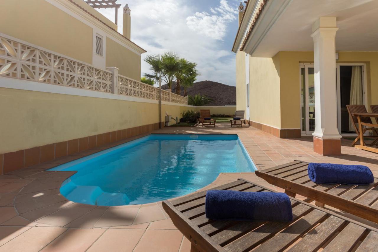 Preciosa Villa Con Piscina Privada - Villa Mapo 코라레호 외부 사진